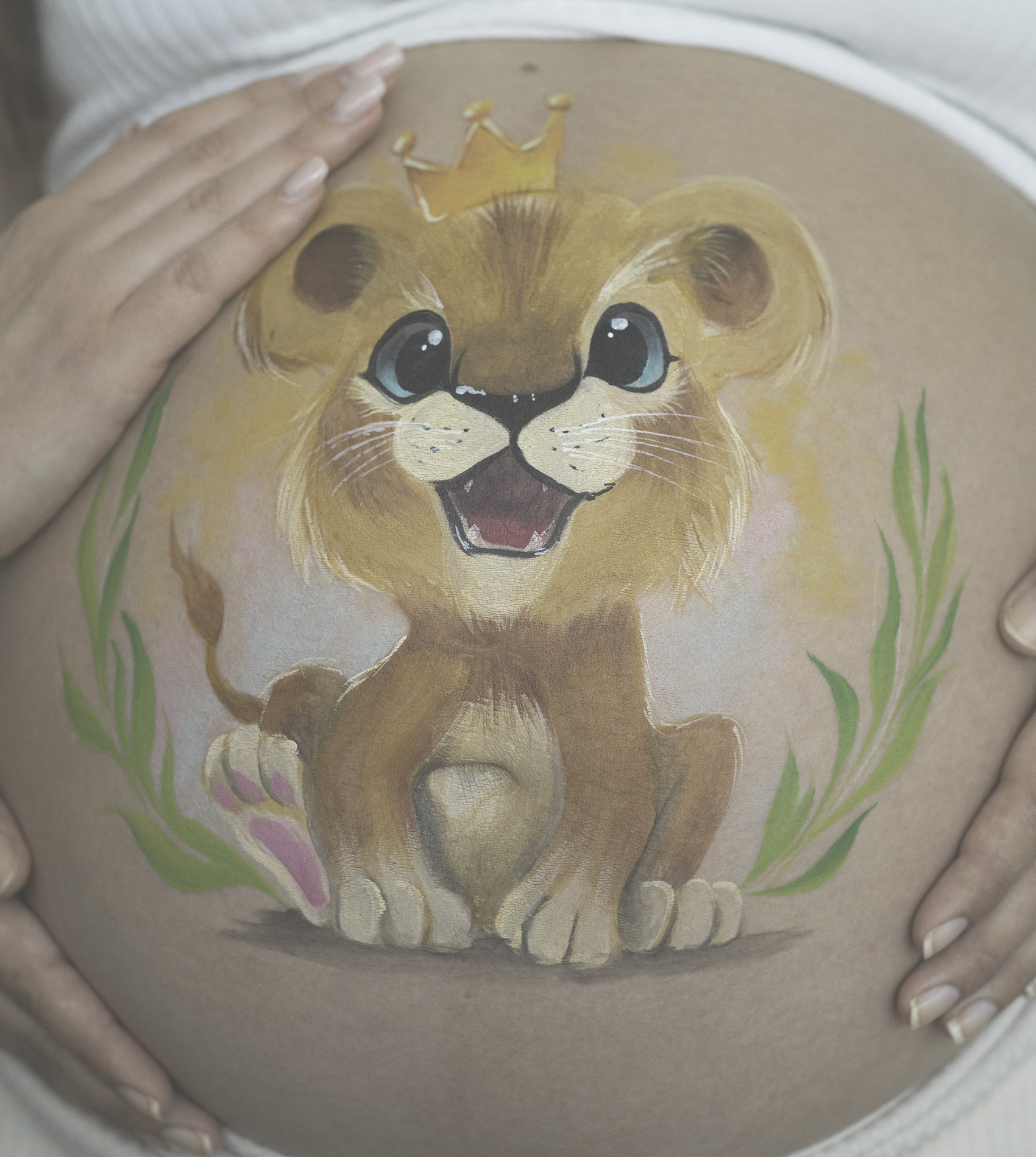 Babybauchbemalung für Baby Party in Zürich Schweiz – kreative Geschenkidee für werdende Mütter in der Schweiz